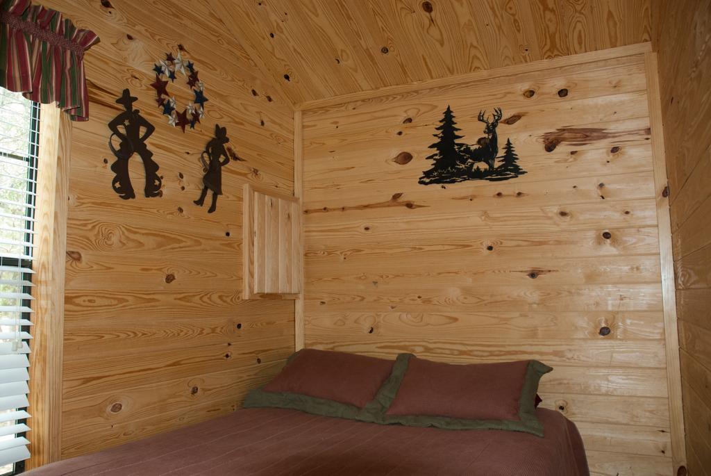 Medina Lake Camping Resort Cabin 3 Lakehills Exterior foto